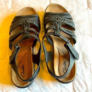 Clarks. Sandals Size 8W